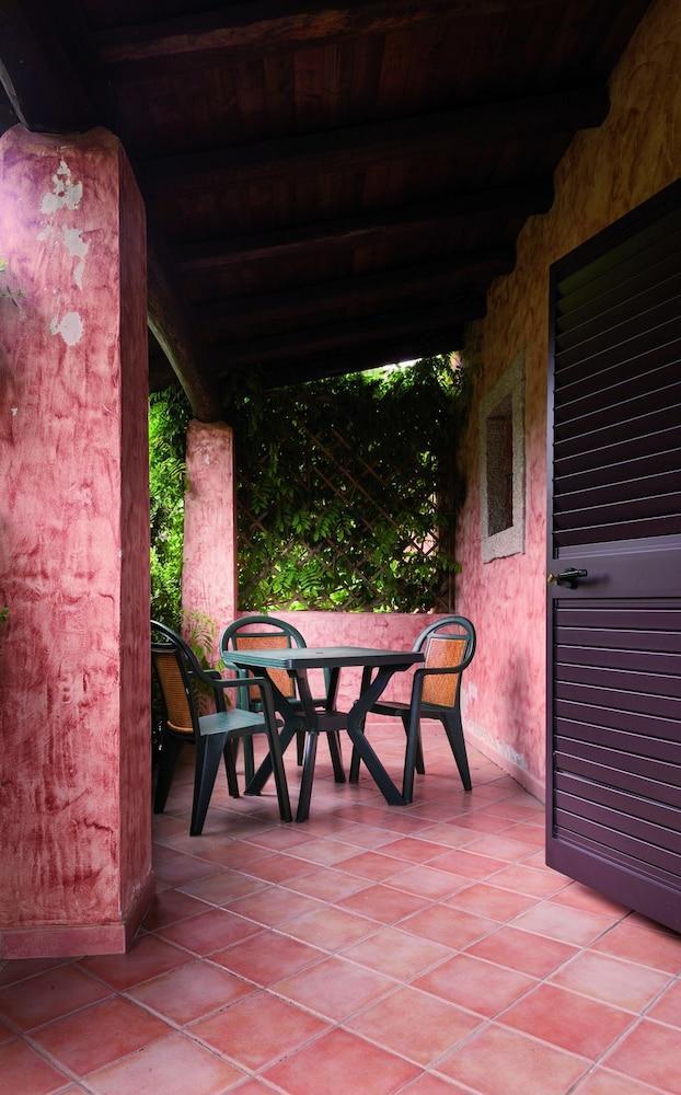 Centro Vacanze Isuledda Cannigione Exteriér fotografie